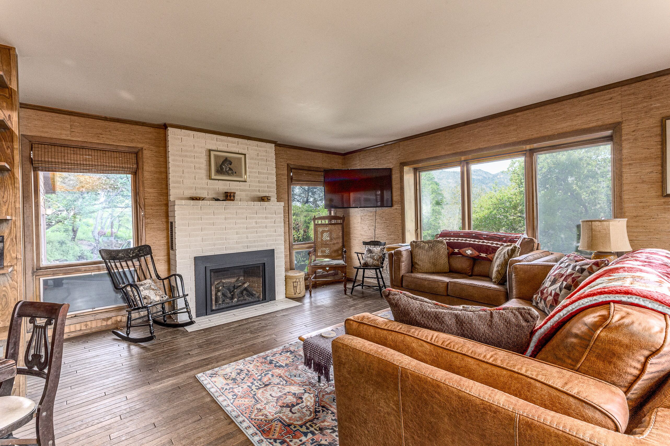 ***Hope's Vista - Pet Friendly, Great for Family Gatherings! Sleeps 12!***