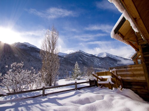 L'Elva: Hameau des Chazals Nevache Hautes Alpes