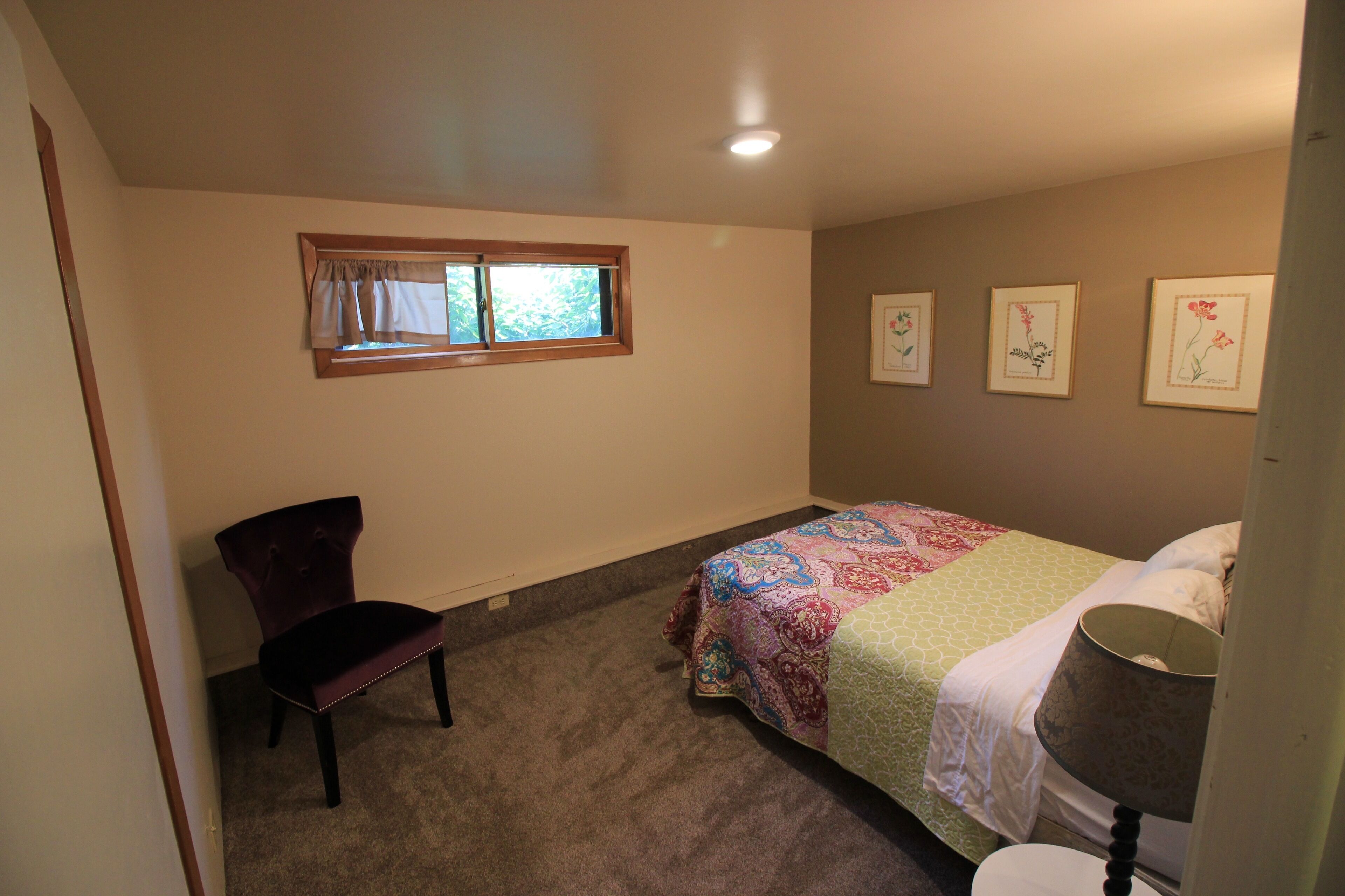 DETROIT LAKE HOME WITH BEAUTIFUL SUNSET VIEWS!