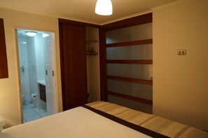 Apartment, 1 Bedroom, Non Smoking | 1 bedroom, free WiFi, bed sheets - H Aparts Santa Beatriz (Santiago)