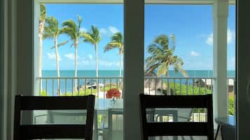 Casa de lujo, 4 habitaciones, alberca privada (3 Bathrooms - Beachy Keen) | Servicio a la habitación