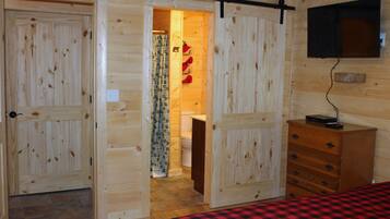 3 chambres, fer et planche à repasser, Wi-Fi gratuit, draps fournis