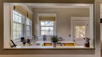 House, Multiple Beds (Nick's Place) | Private kitchen | Fridge, microwave, oven, stovetop