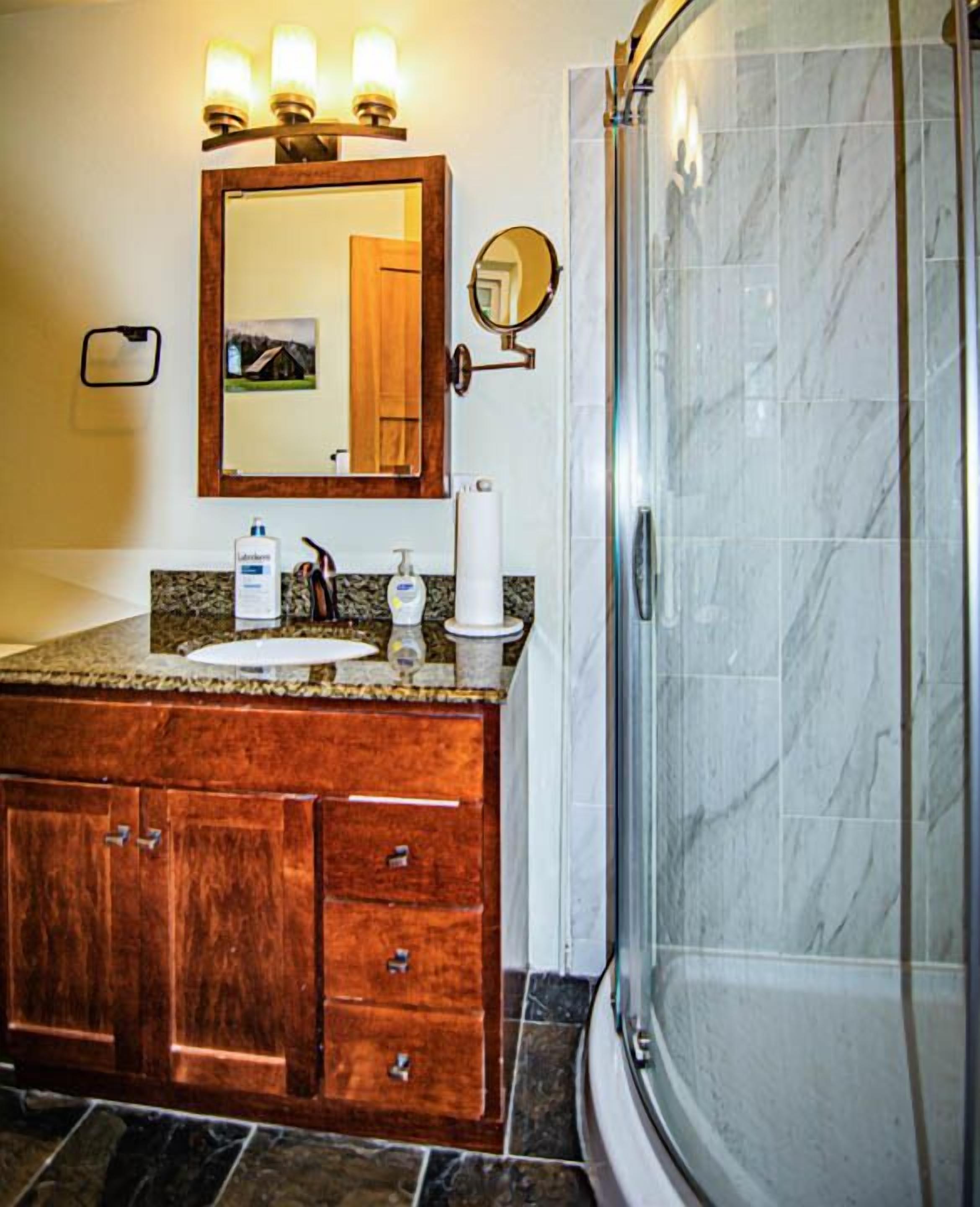 Ocean View-Dog Friendly-7 mi. of Sand-Open Concept