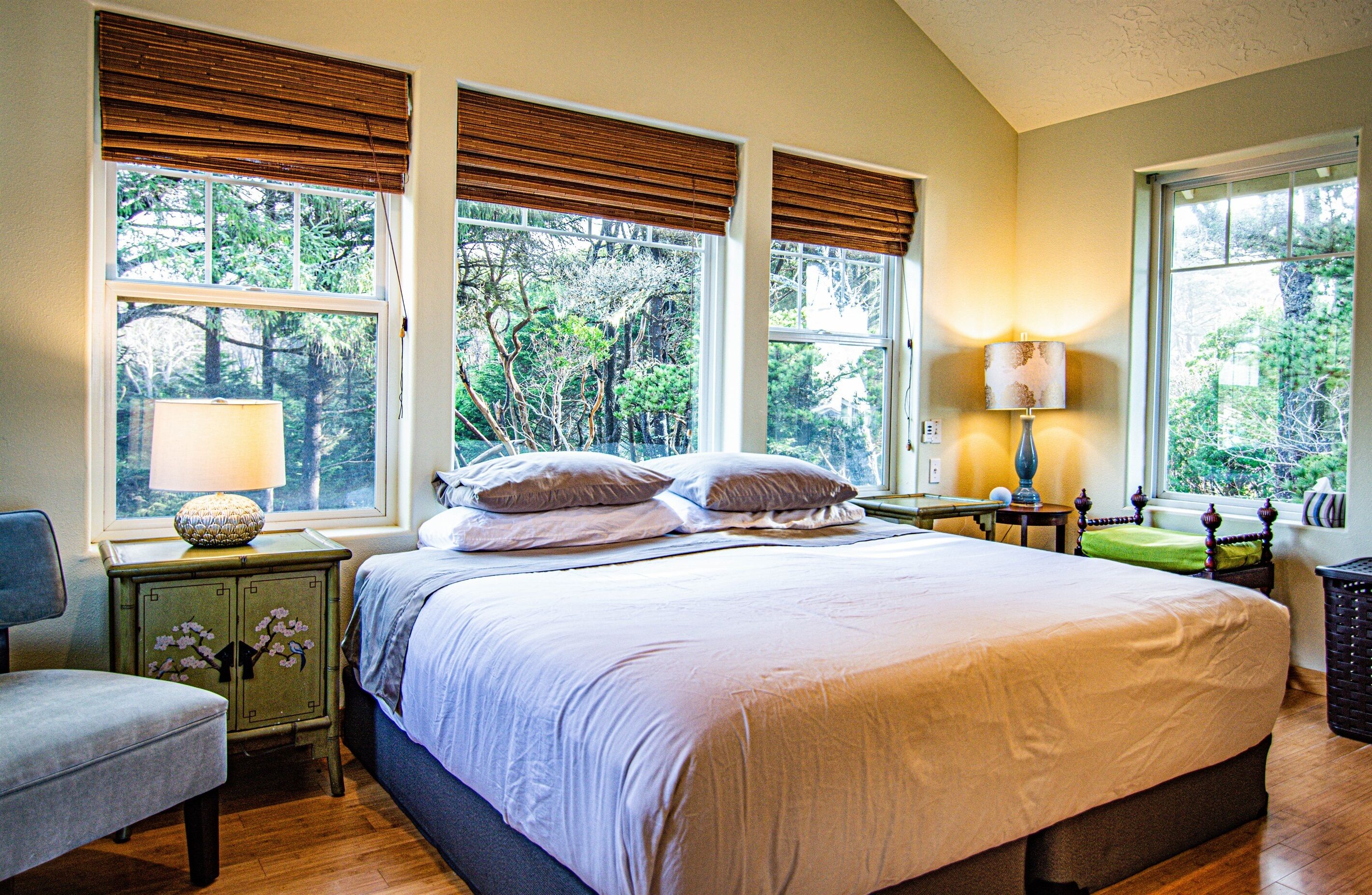 Ocean View-Dog Friendly-7 mi. of Sand-Open Concept