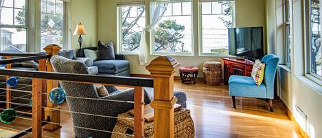 Smart TV, DVD player, video library