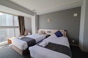 Standard Twin Room | Down duvets, in-room safe, desk, soundproofing - Hotel State Tennoji - Hostel (Osaka)