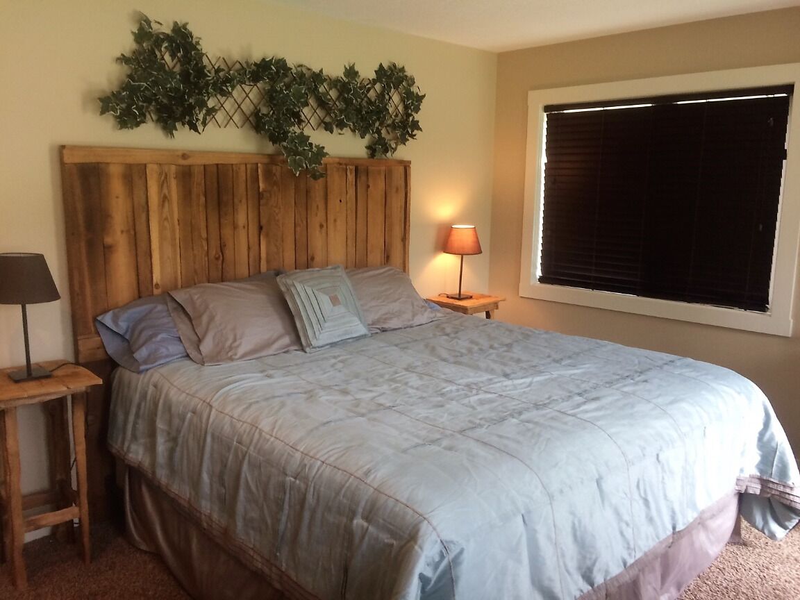 Executive Suite Located in the Heart of Radium Hot Springs