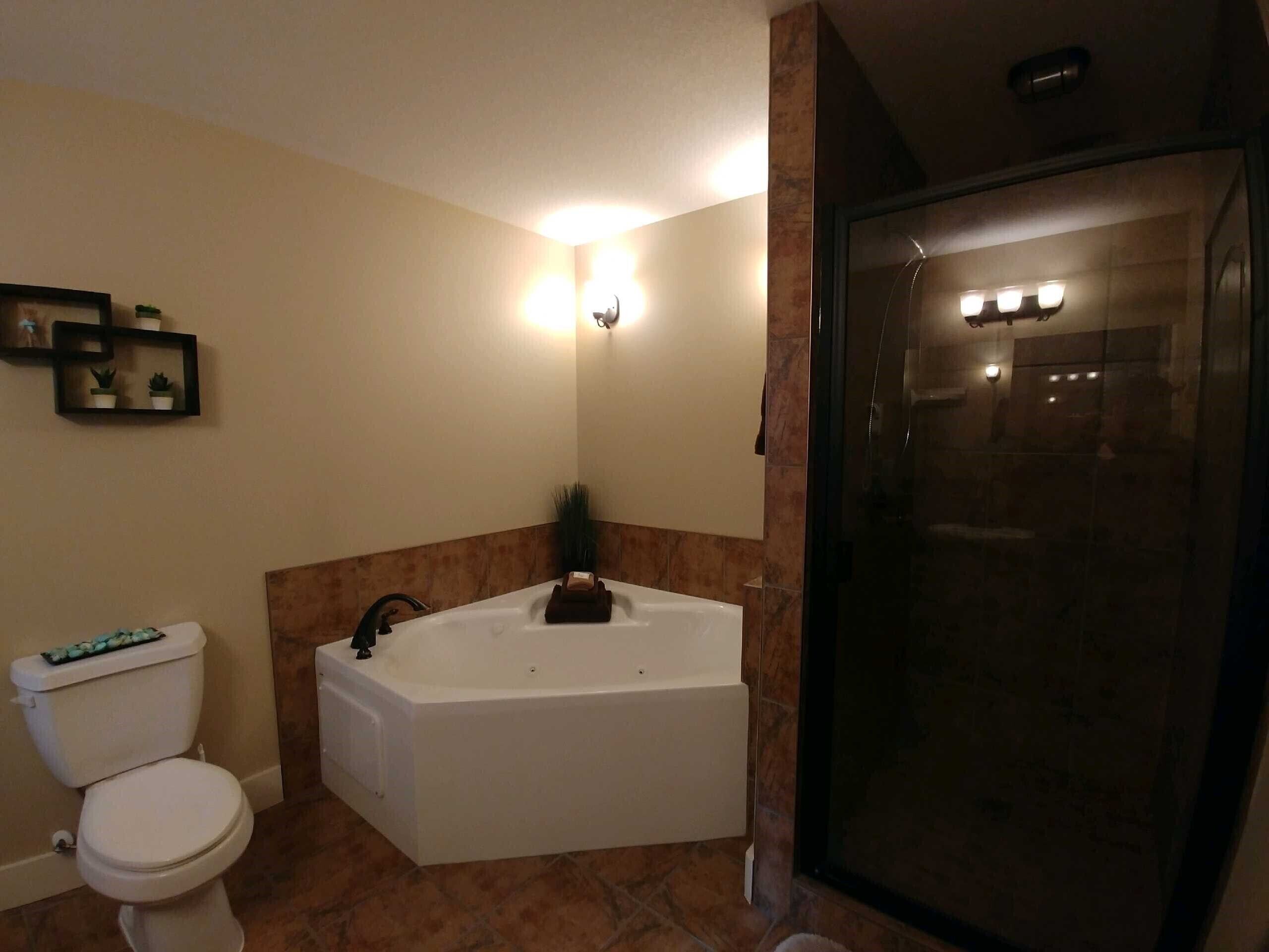 Executive Suite Located in the Heart of Radium Hot Springs