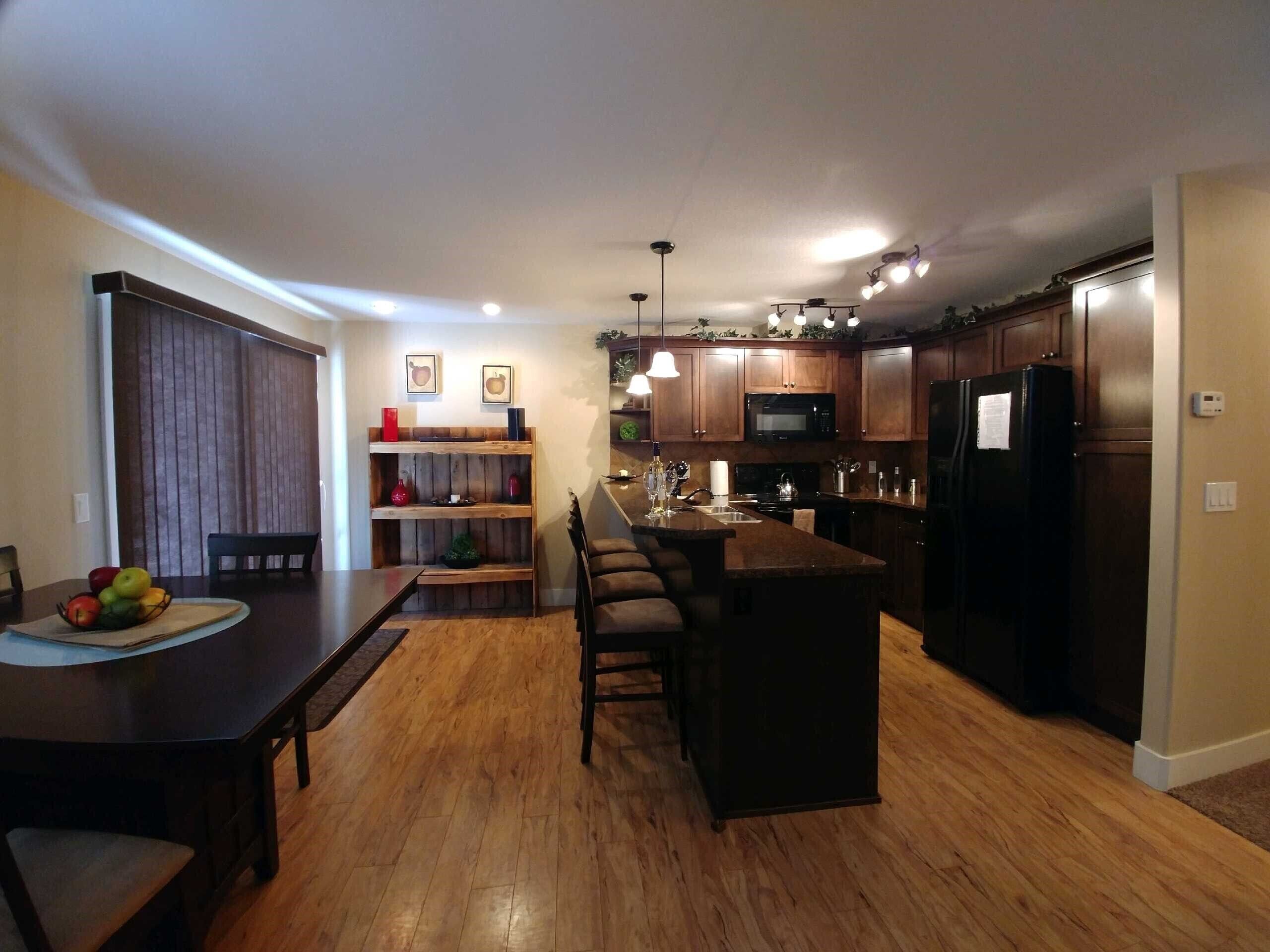 Executive Suite Located in the Heart of Radium Hot Springs