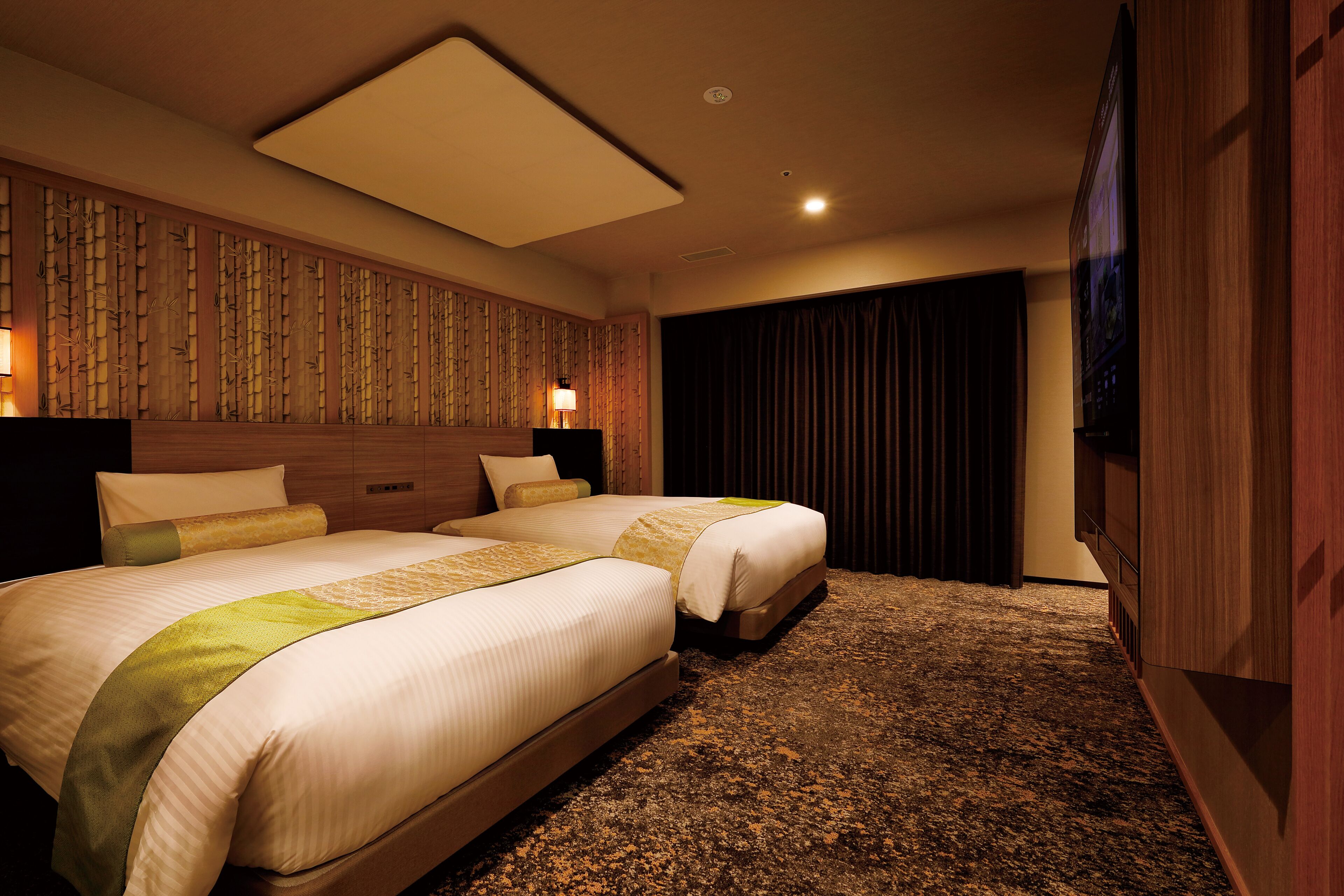 premium suite twin room | 1 bedroom, in-room safe, desk, free wifi