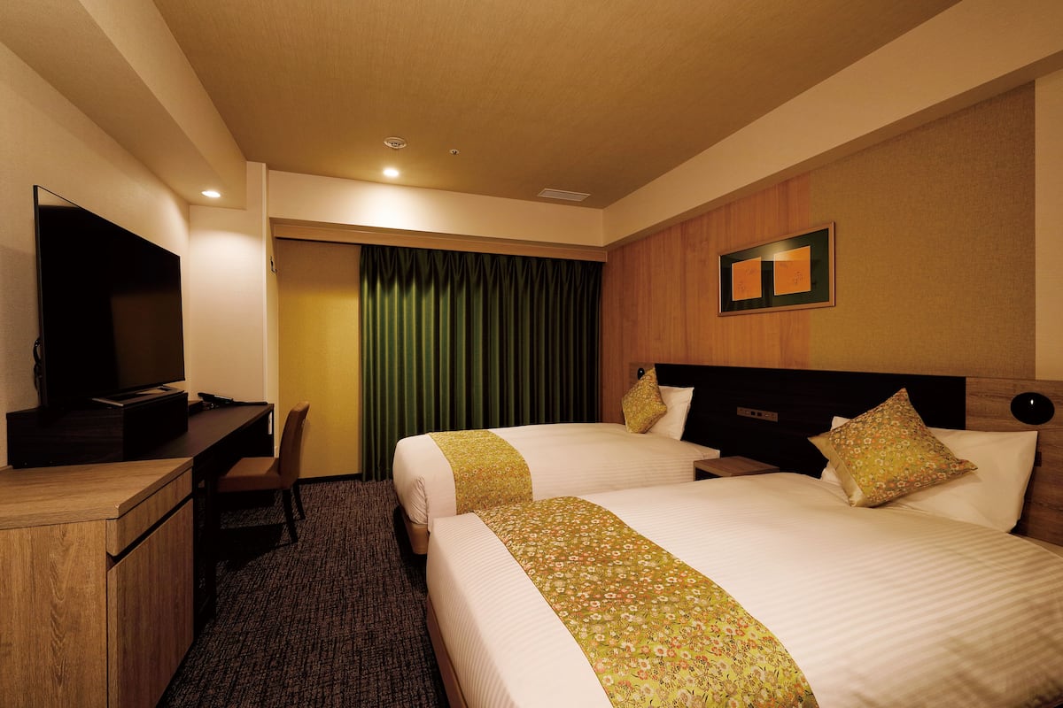 In-room safe, desk, free WiFi, bed sheets