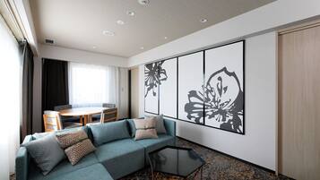 Premium Suite Double Room | In-room safe, desk, free WiFi, bed sheets