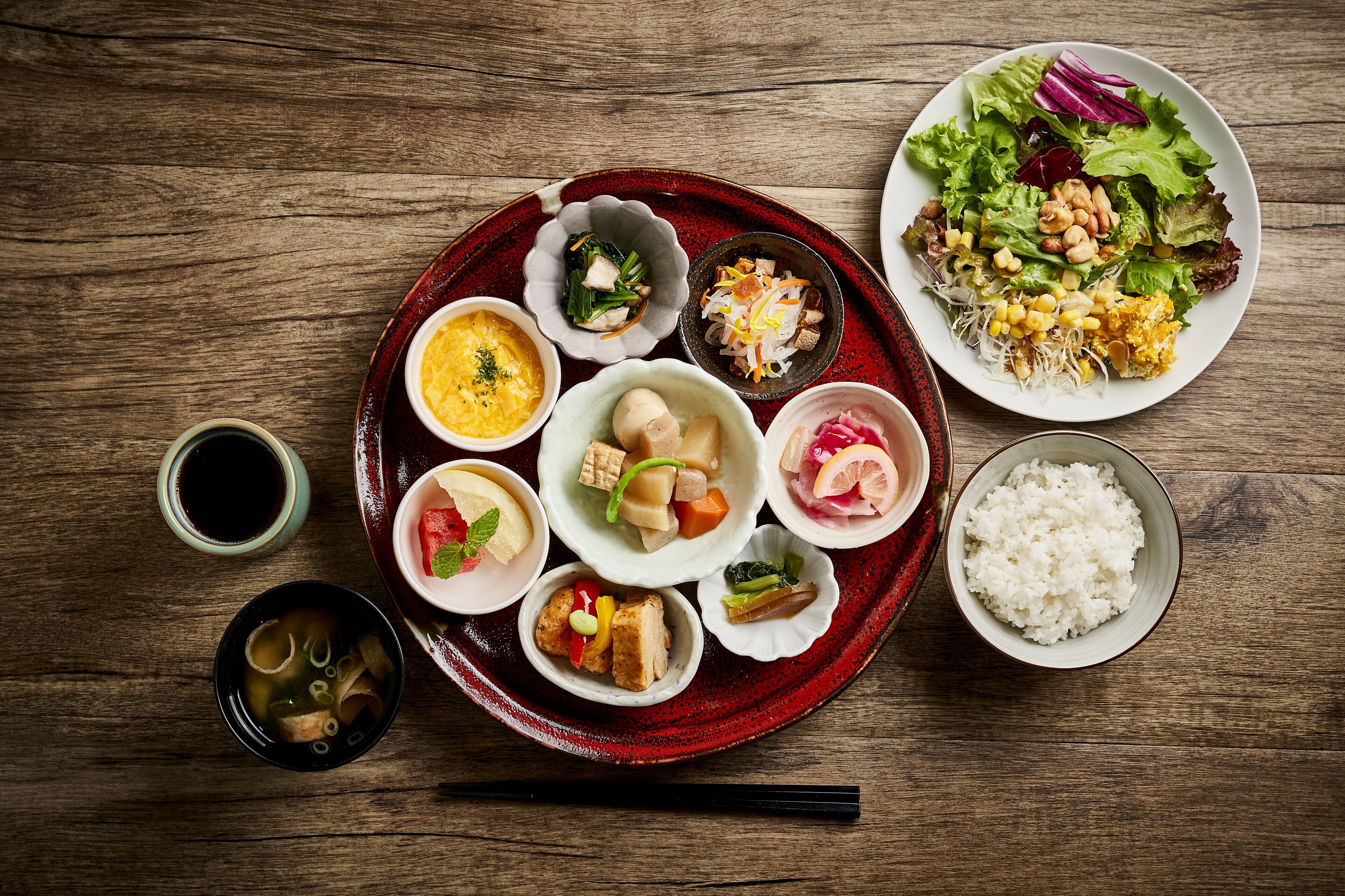 朝食