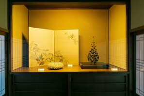 Interior detail - Higashiyama Sho (Kanazawa)