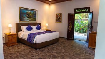 Black Panther Villa, Hill Landscape | Premium bedding, minibar, in-room safe, individually furnished