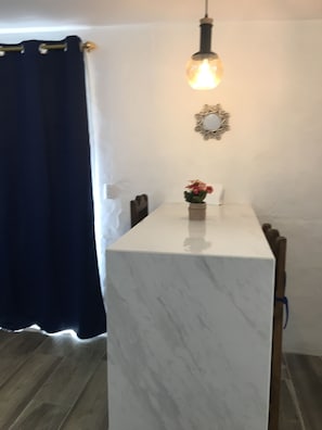 Comfort Quadruple Room, 1 Bedroom | 1 bedroom, down duvets, individually furnished, blackout curtains - Suites (Puerto Ayora)