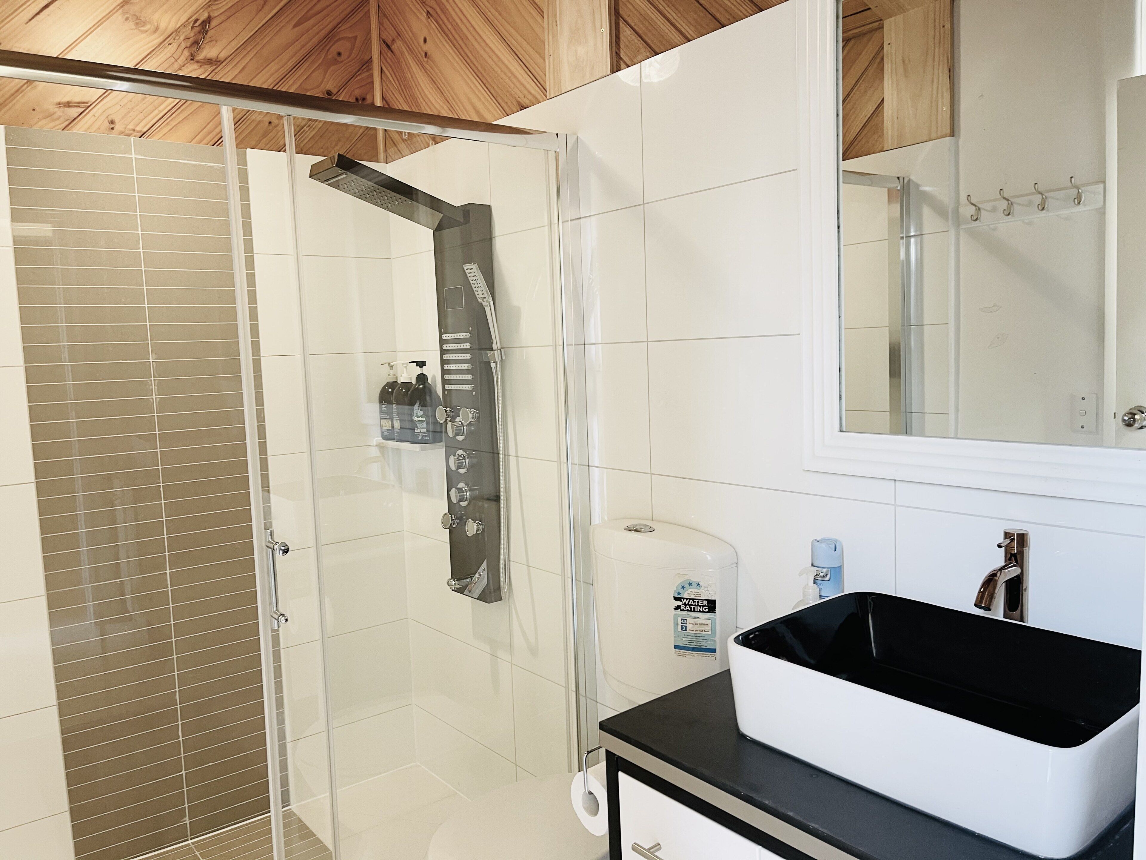 D103 Lemon Tree House- amazing — image 16