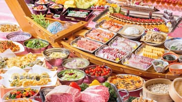 Desk, laptop workspace, iron/ironing board, free WiFi