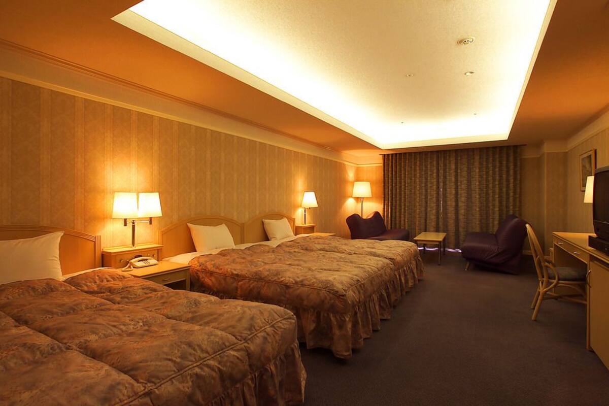 办公桌、笔记本电脑工作区、熨斗/熨板、免费 WiFi