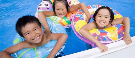 Seasonal outdoor pool