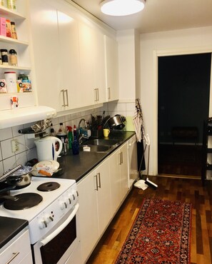 烤箱、烤面包机