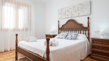 2 Schlafzimmer, Bügeleisen/Bügelbrett, kostenloses WLAN, Bettwäsche