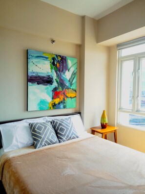 Amusing Suite | Free WiFi, bed sheets - Airport T3 Newport Condotel (Pasay)