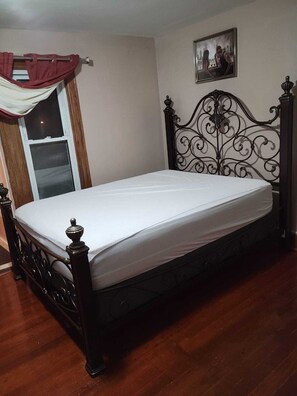 3 habitaciones, tabla de planchar con plancha y wifi