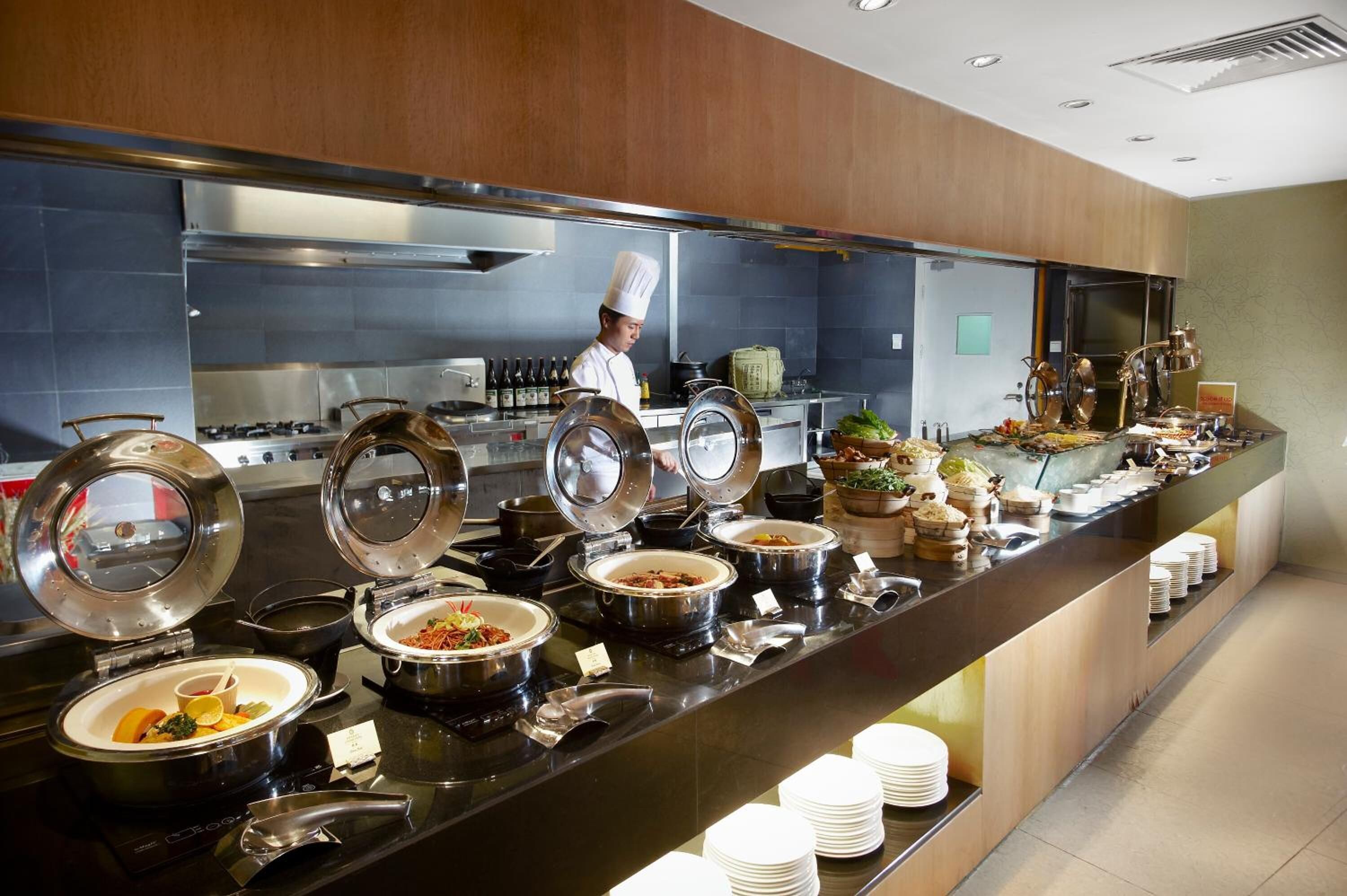 breakfast, lunch, dinner served; local and international cuisine