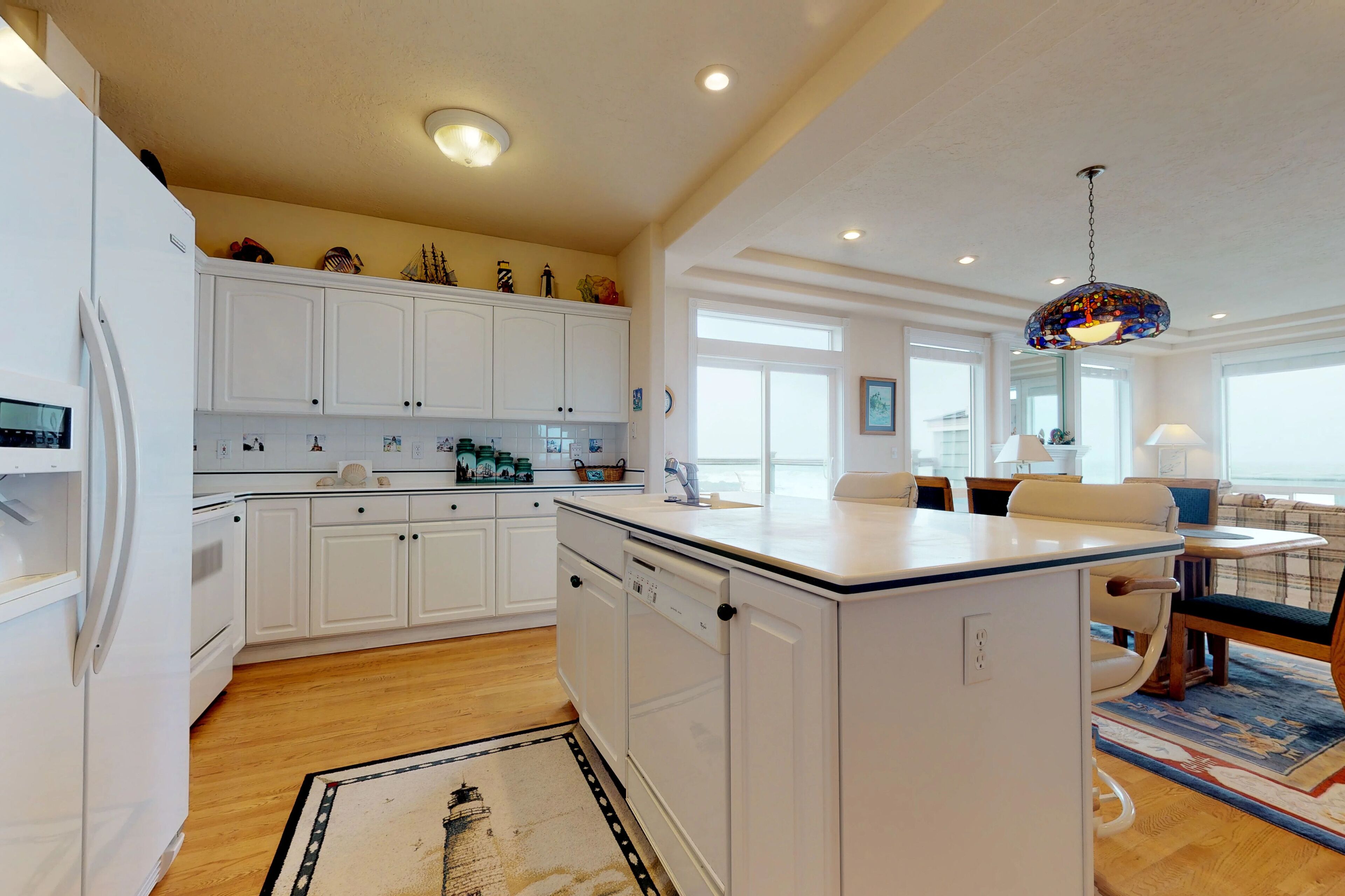 Dog-friendly, waterfront townhouse duo w/ a private hot tub & amazing views!