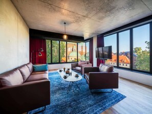 Suite presidencial, 1 llit de matrimoni gran | Roba de llit d'alta qualitat, minibar i caixa forta a l'habitació 