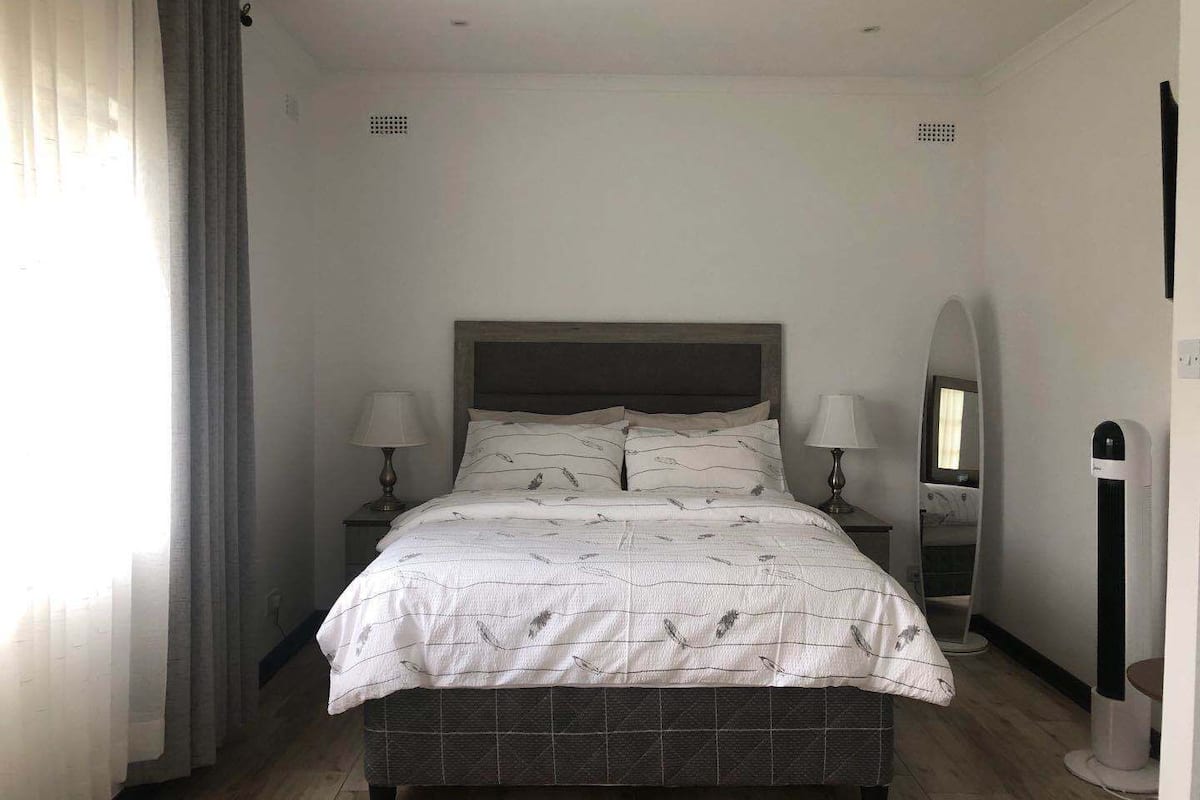 Comfort Room, Garden View