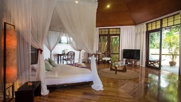 Garden Villa | 1 dormitorio, sistema de insonorización, ropa de cama