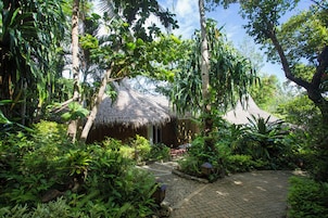 Digital Detox Villa | Soundproofing, bed sheets