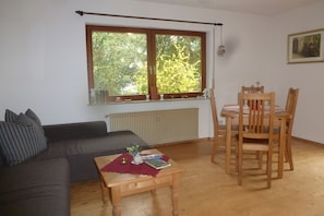 Apartment, 3 Bedrooms, Annex Building (Gutachtal) | In-room dining - Rommelehof (Gutach)