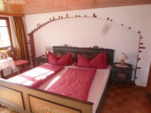 Double Room, Balcony (1.85 meter ceiling height)