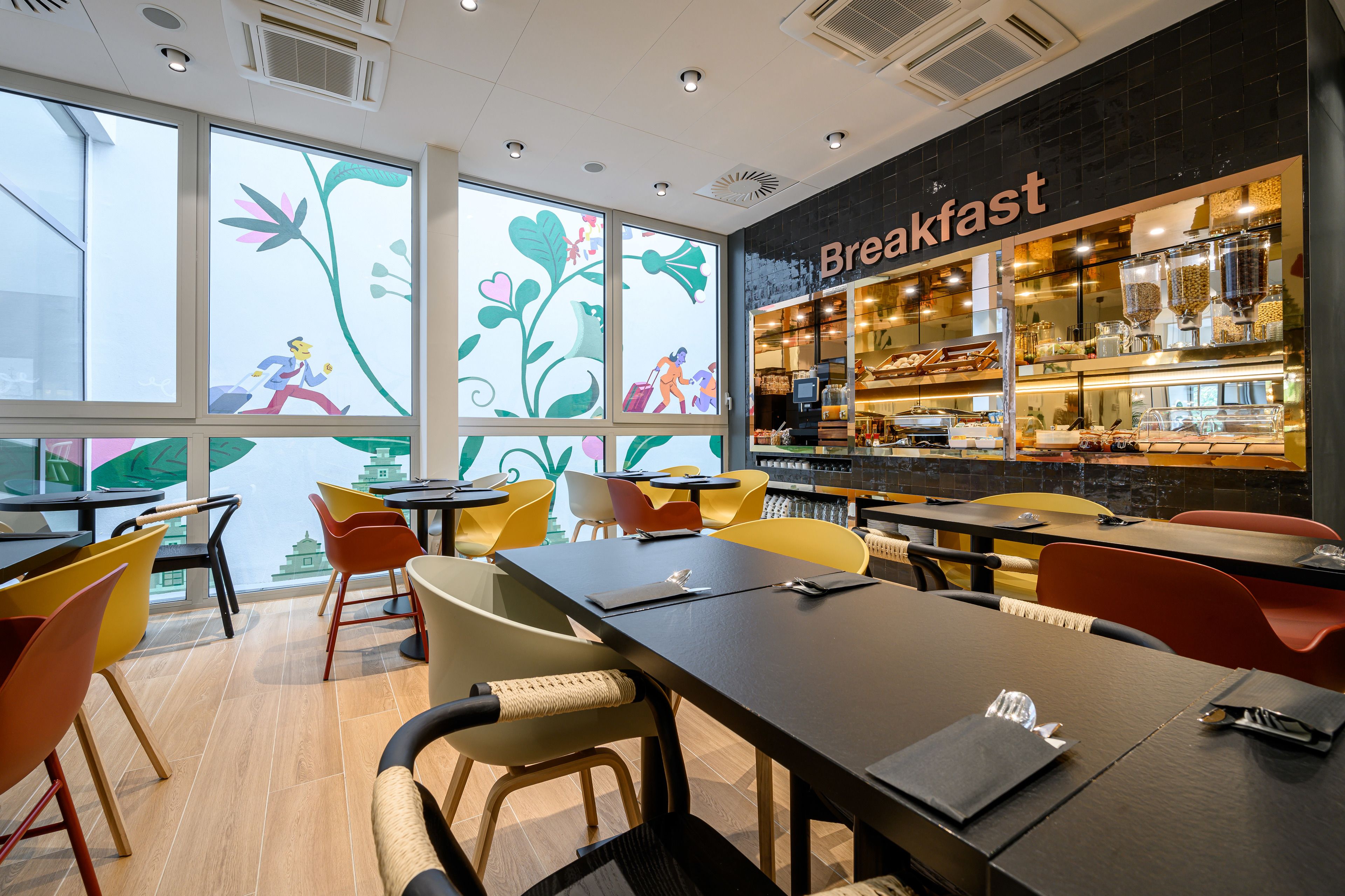 daily to-go breakfast (eur 17 per person)