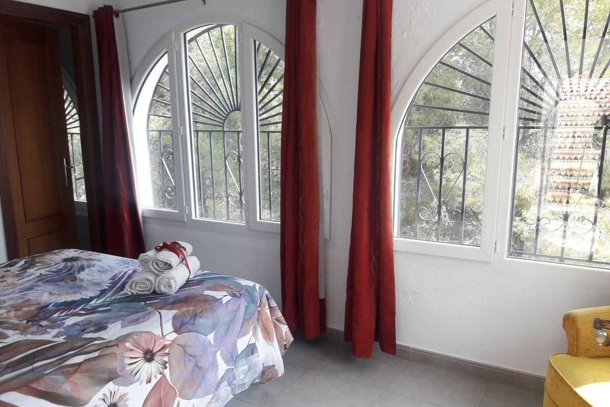 Comfort Double Room (Positano) | WiFi (free), bed sheets