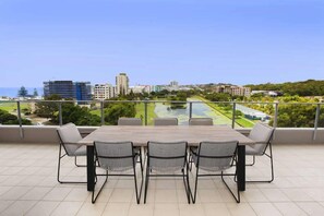 Apartment, 3 Bedrooms, Partial Ocean View | Balcony