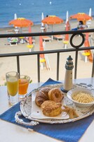 Desayuno continental todos los días (con cargo)