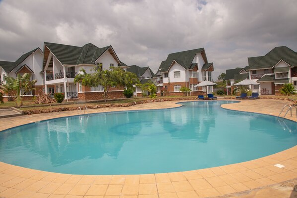 Outdoor pool - Charming 3 Bedroom House in Diani Beach (Diani Beach)