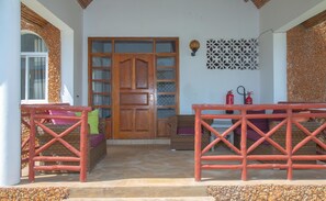 Terrace/patio - Charming 3 Bedroom House in Diani Beach (Diani Beach)