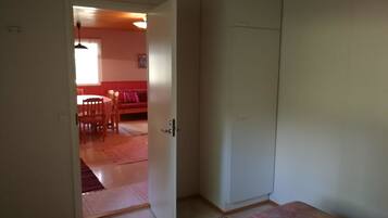 Villa | 2 habitaciones y muebles diferentes