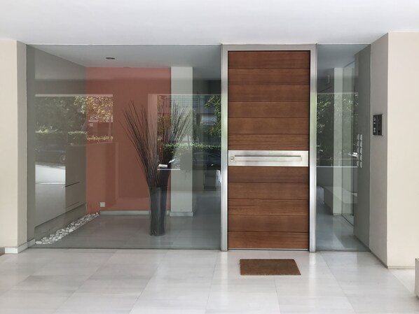 Entrée de l’hébergement 