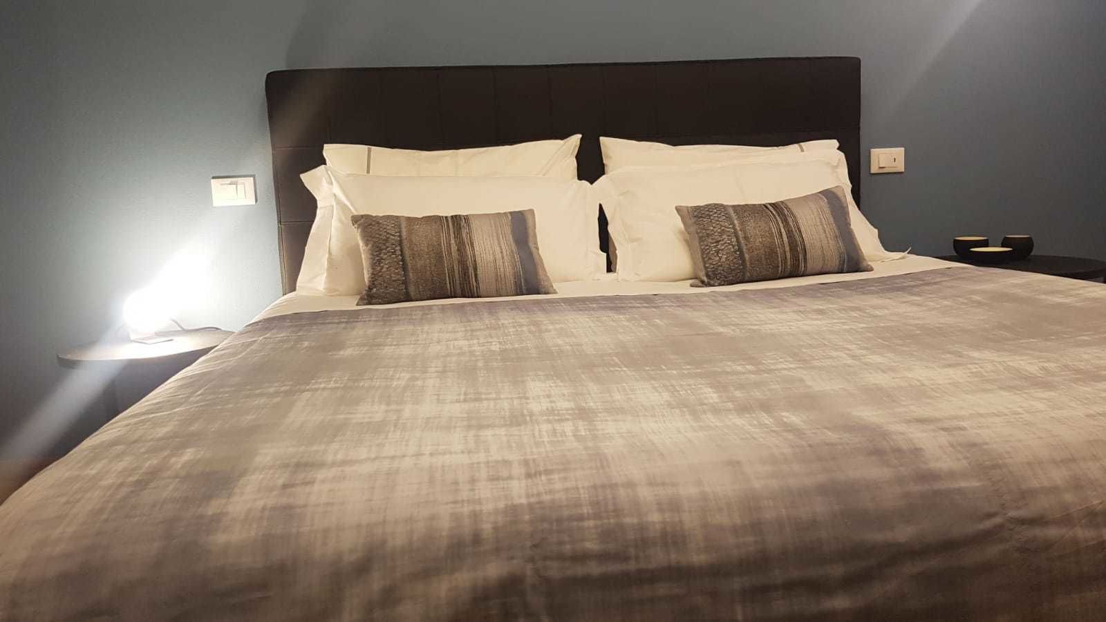 double room | 1 bedroom, in-room safe, desk, free wifi