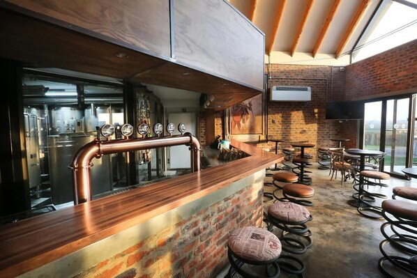 Bar (en la propiedad)