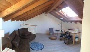 Een televisie en een dvd-speler