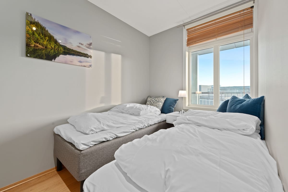 Apartment, 2 Bedrooms | Iron/ironing board, cots/infant beds, rollaway beds, free WiFi