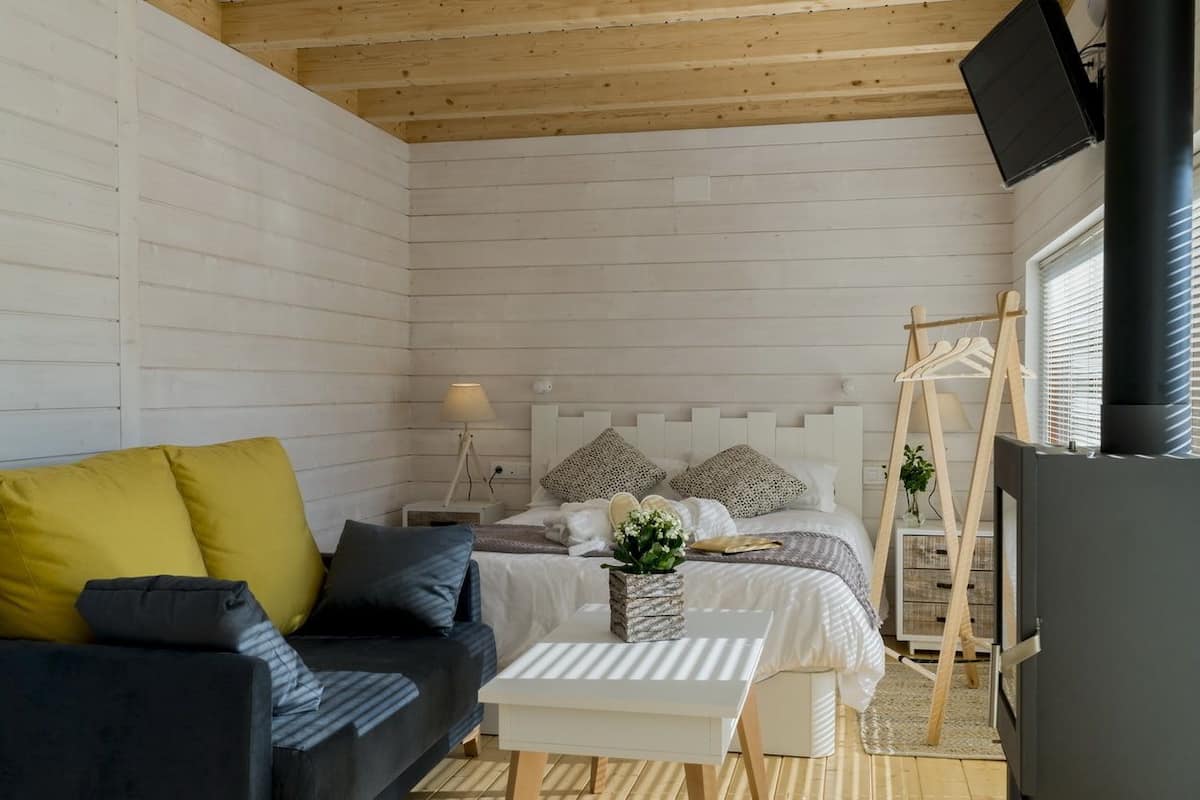 blackout curtains, soundproofing, free wifi, bed sheets